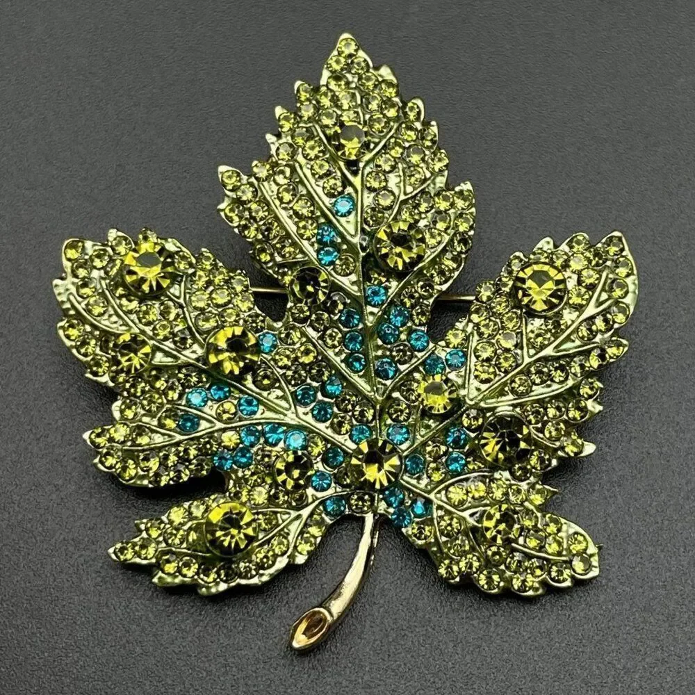 Yellow Gold with Peridot and Aquamarine Crystal Maple Leaf Pin Back Brooch